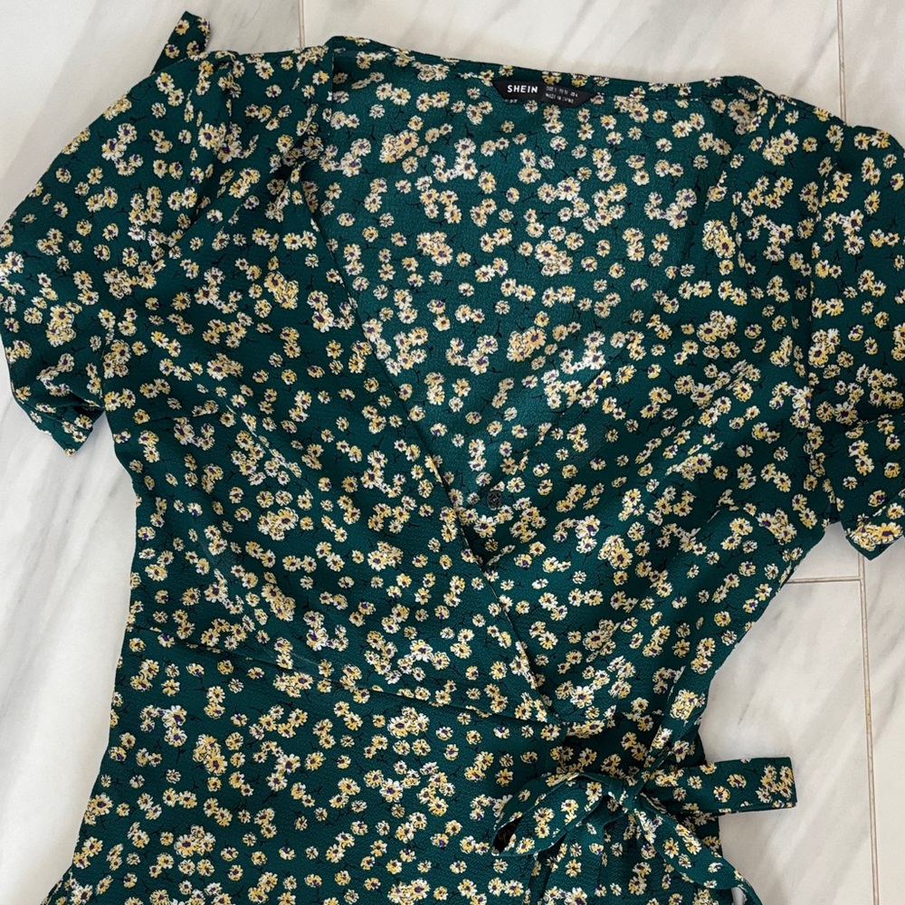 Floral Green Mini Dress - Picture 6 of 6